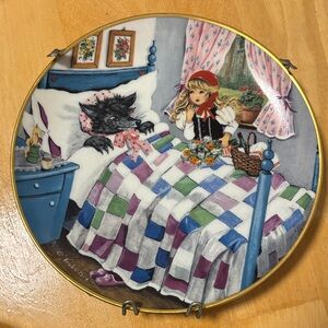 Decorative Little Red Riding Hood Plate